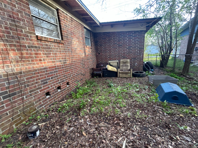 2693 W 25th St - Photo 3 of 5