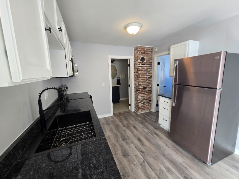 13 Freemont St #1 - Photo 2 of 10