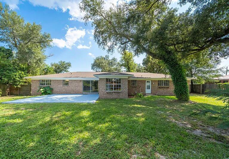 7541 Coleridge Rd - Photo 6 of 16