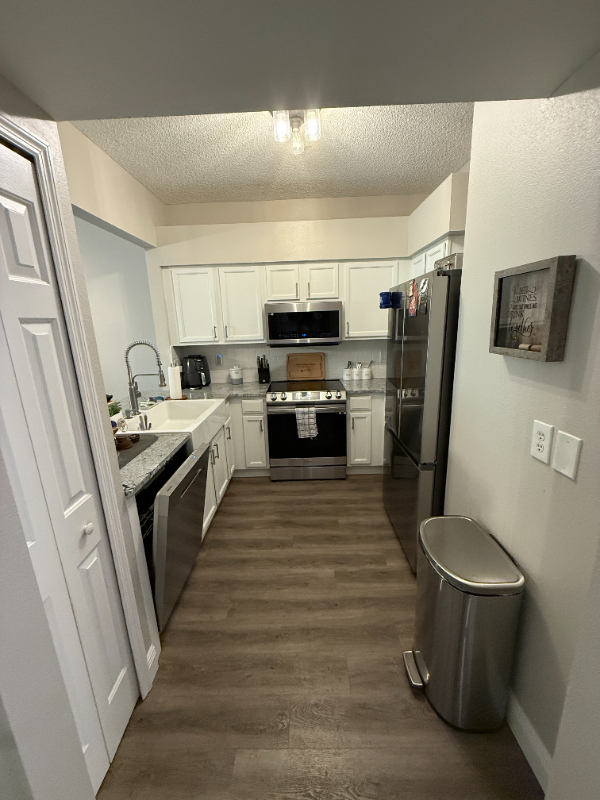 18133 Paradise Point Dr - Photo 5 of 20