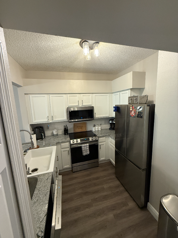 18133 Paradise Point Dr - Photo 6 of 20