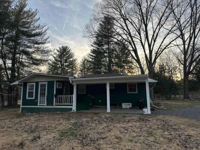 8405 Shirley Rd - Photo 3 of 25