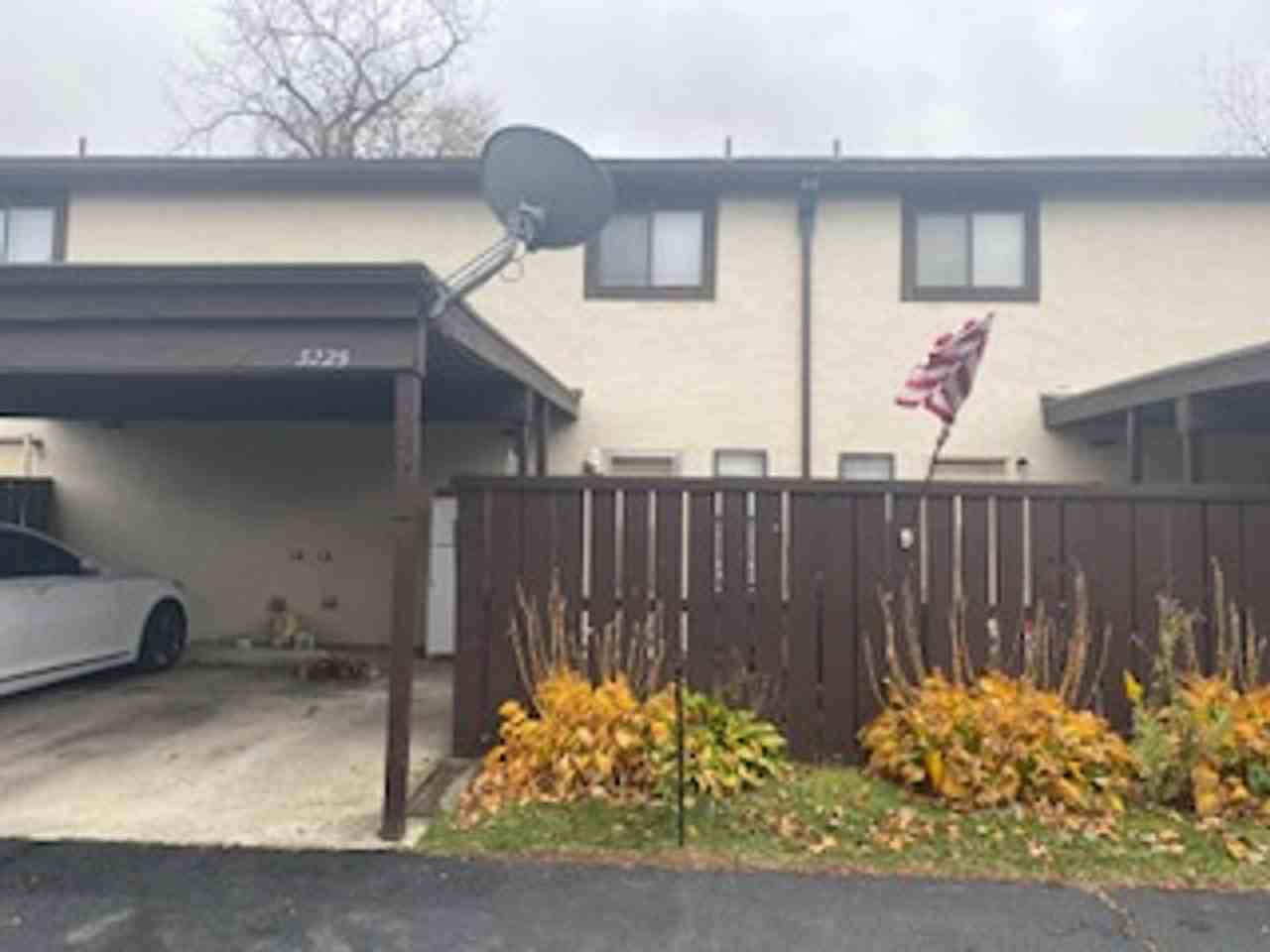 3254 Summerhill Ln - Photo 2 of 15