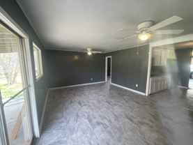 365 Cockerell Dr - Photo 1 of 1