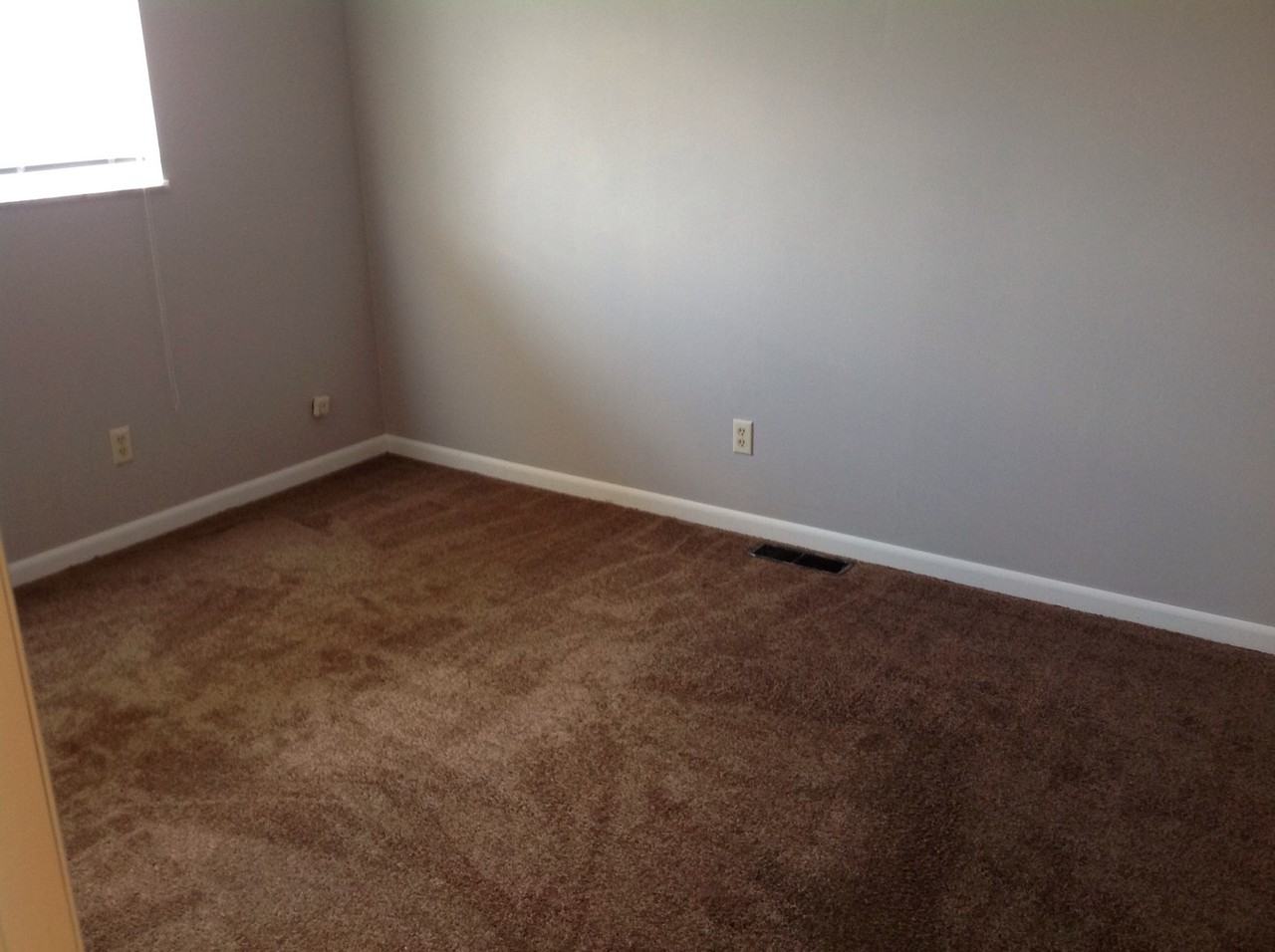 4390 Valence Dr - Photo 6 of 20