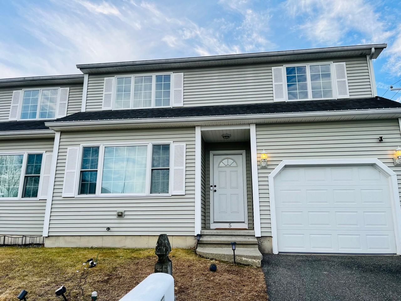 5-7 Westwood Drive - Photo 2 of 8