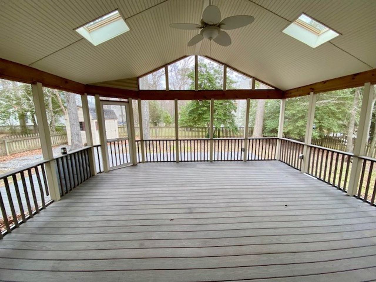 412 Cross Creek Ct - Photo 2 of 12