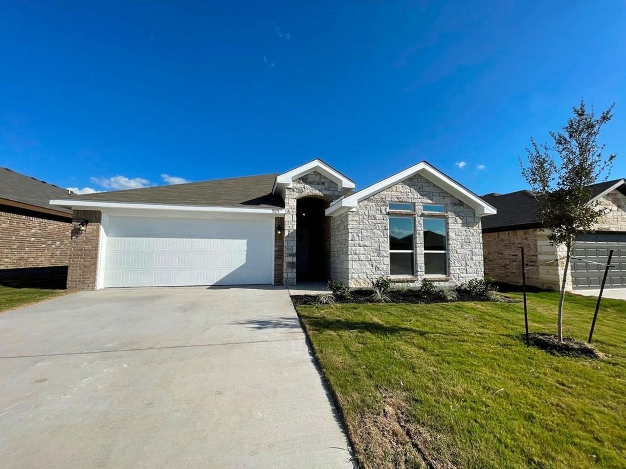 925 Coriander Rd - Photo 2 of 46