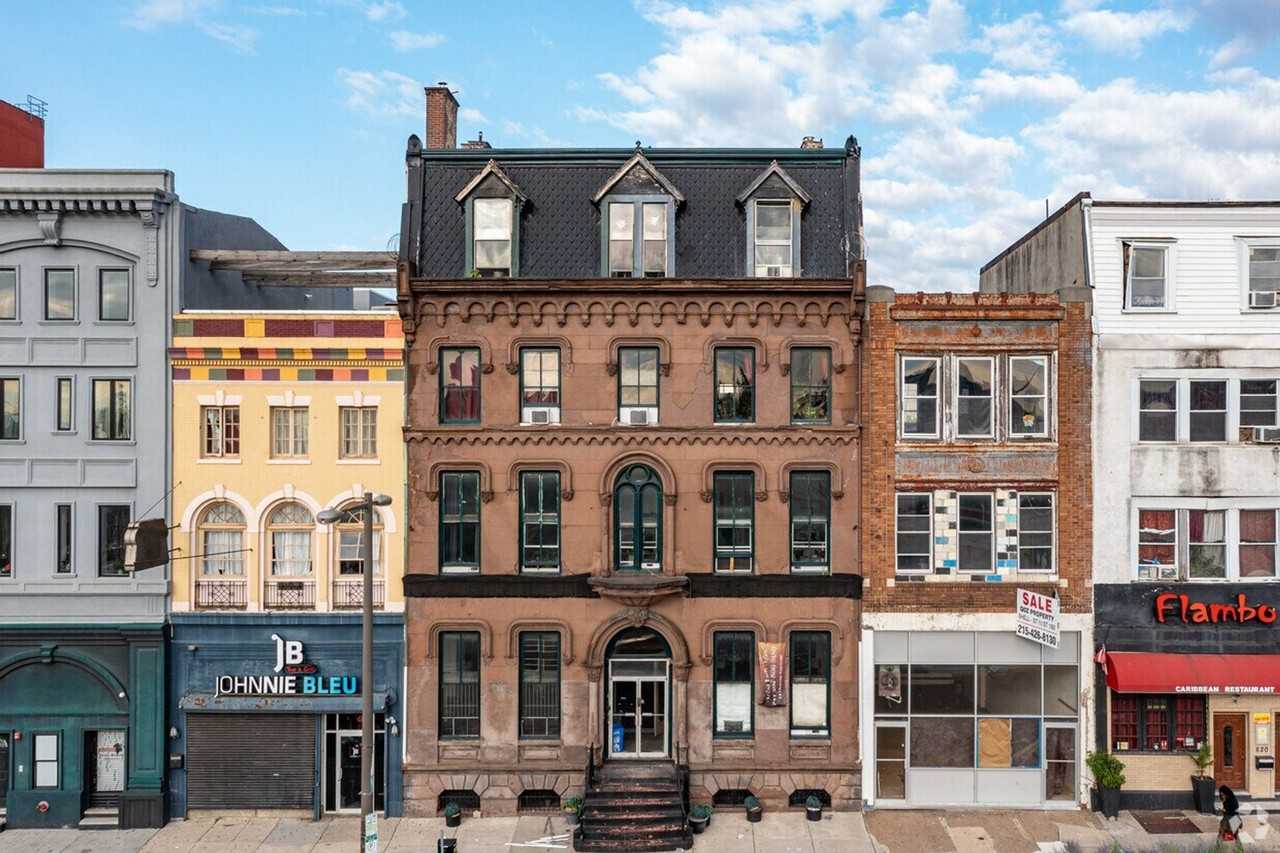 814 North Broad Street - Photo 3 of 12