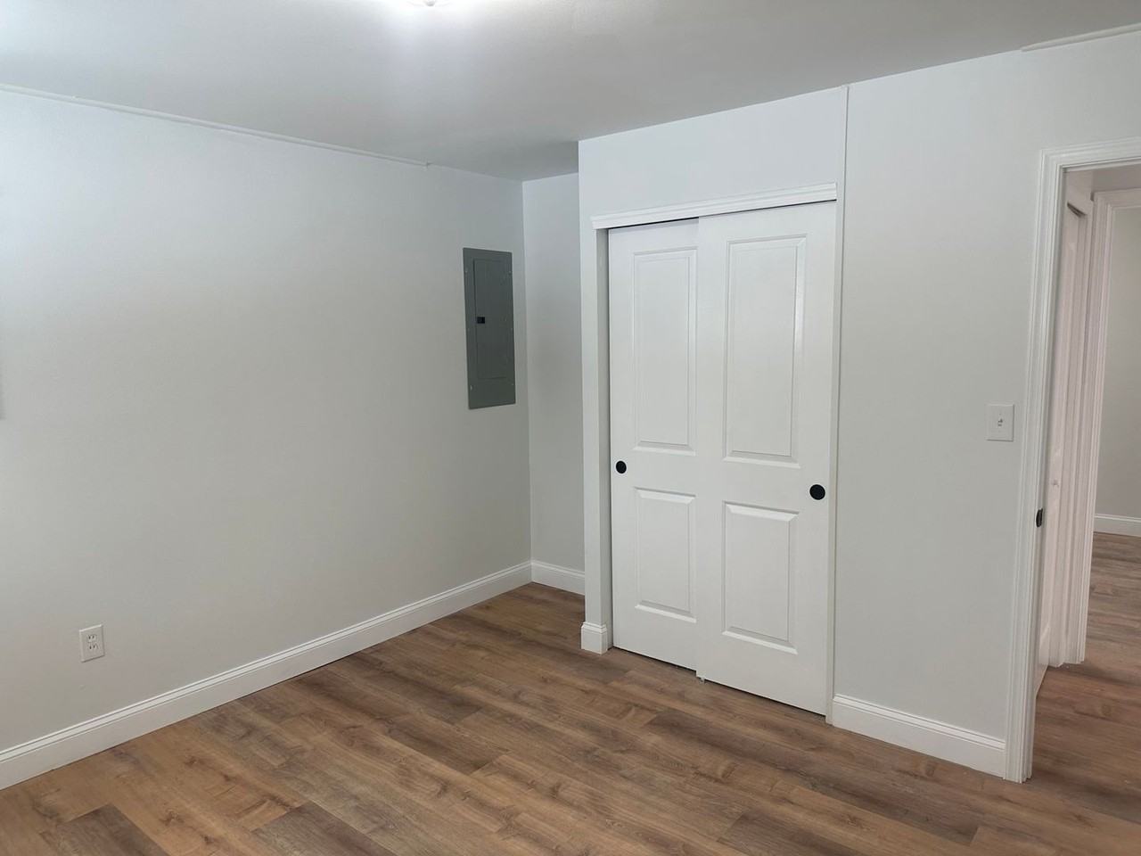 18 Nestingrock Ln - Photo 3 of 21