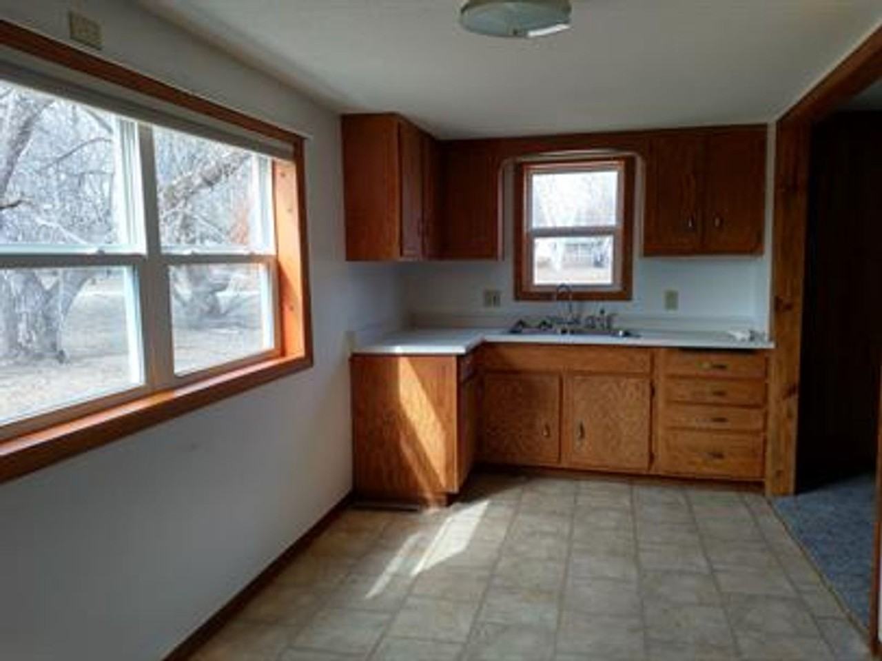 1604 3rd St Se - Photo 3 of 8