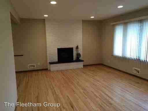 7008 Penn Ave S - Photo 3 of 6