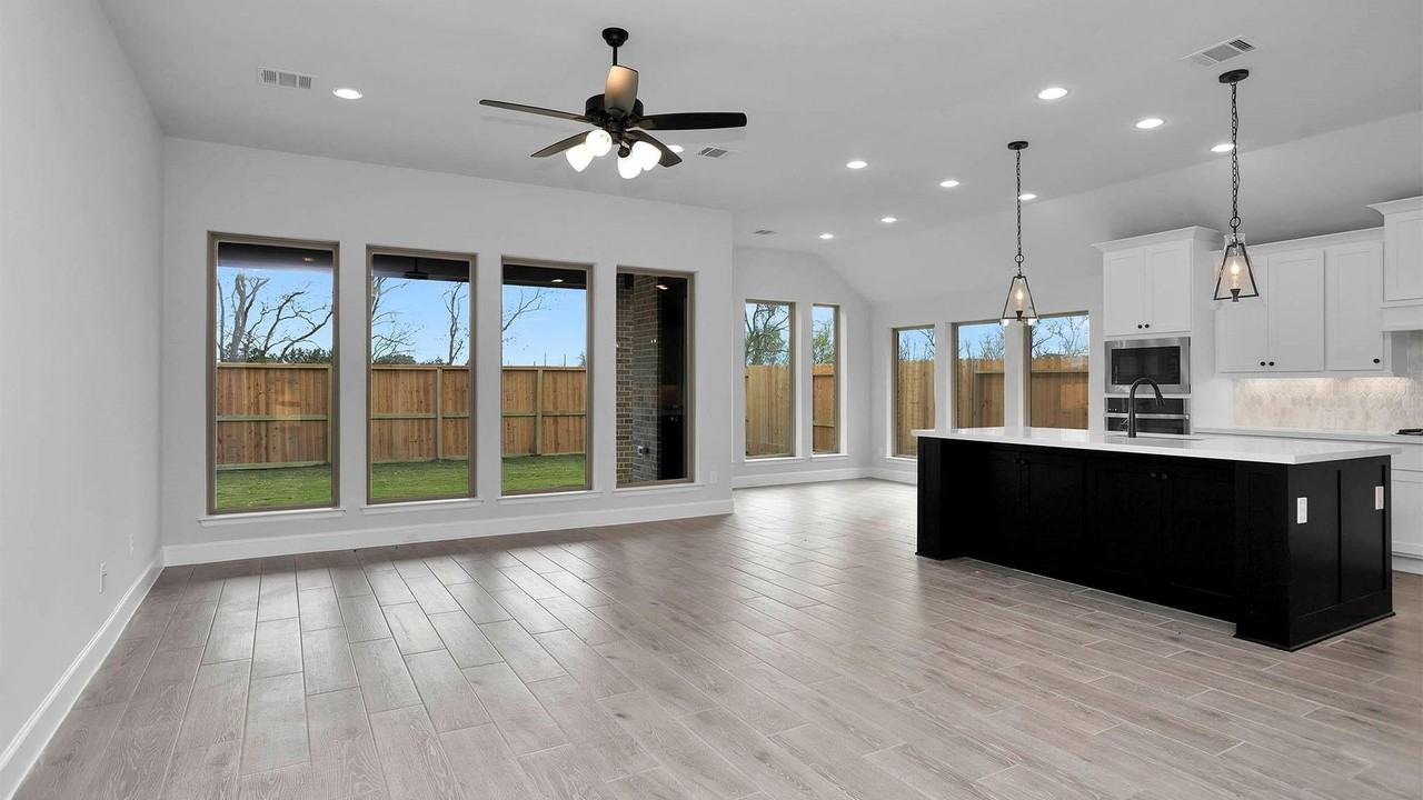 5026 Albany Shores Ln - Photo 6 of 19