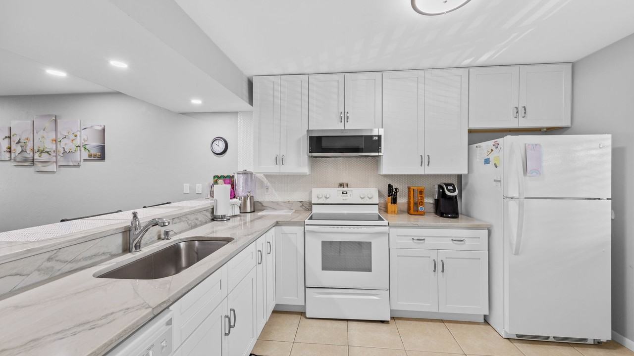 3676 Arctic Cir #112 - Photo 6 of 19