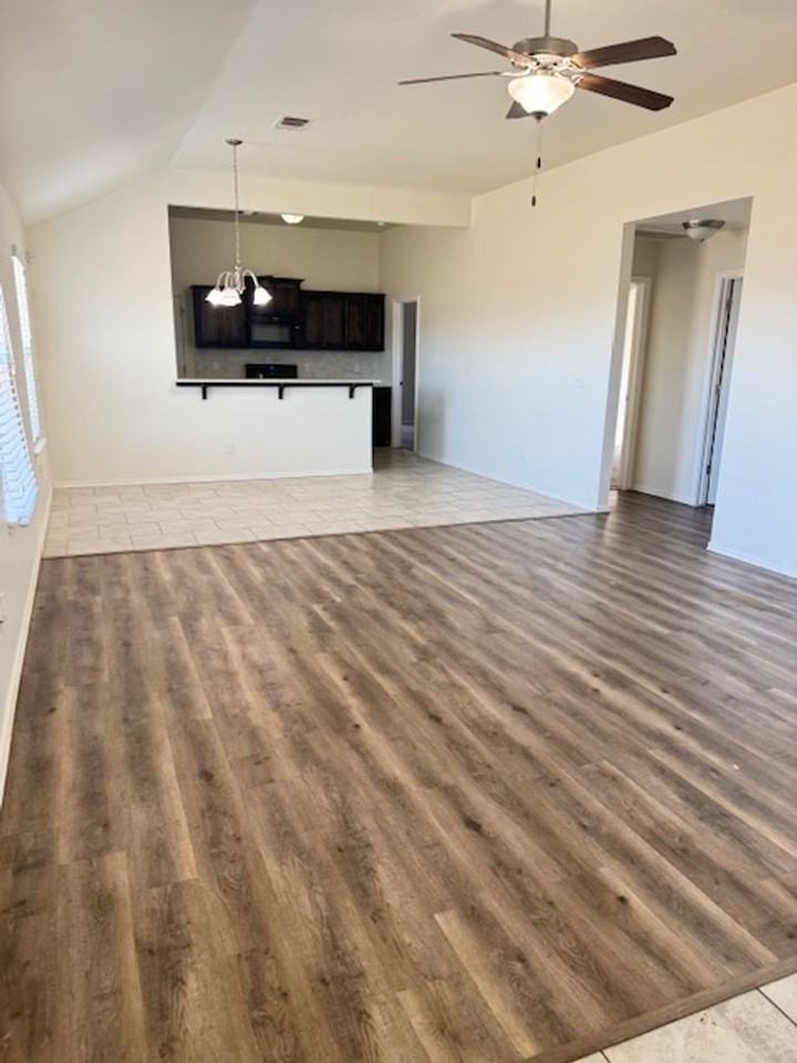 3000 Tenkiller Dr - Photo 2 of 11