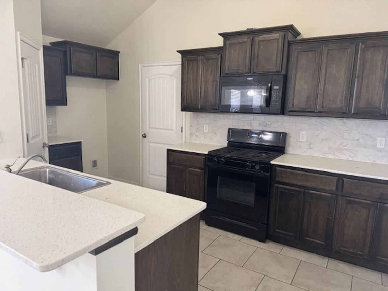 3000 Tenkiller Dr - Photo 3 of 11