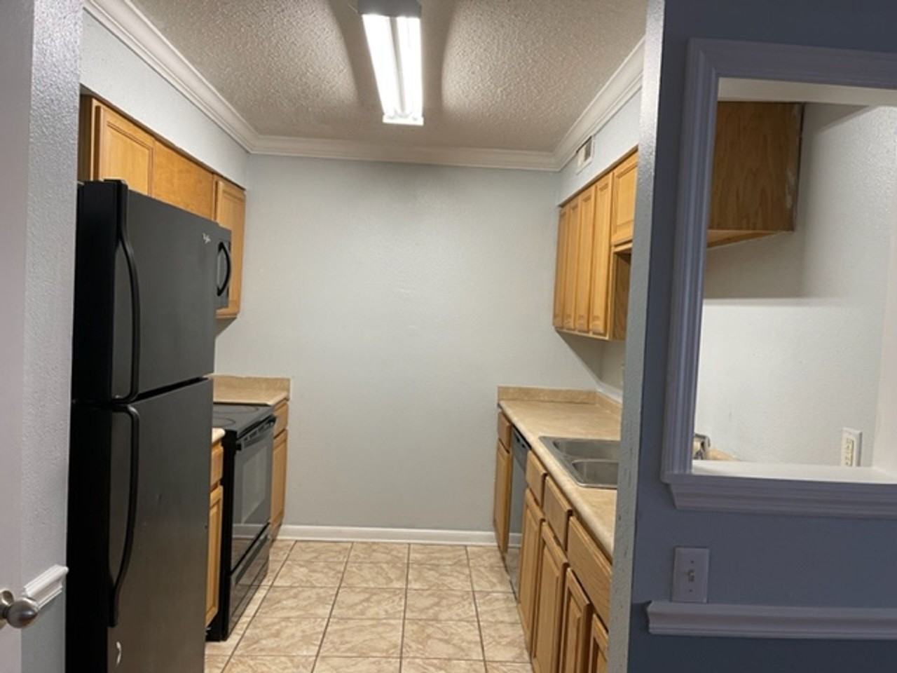 Spencer Trace Apartments - Photo 4 of 6