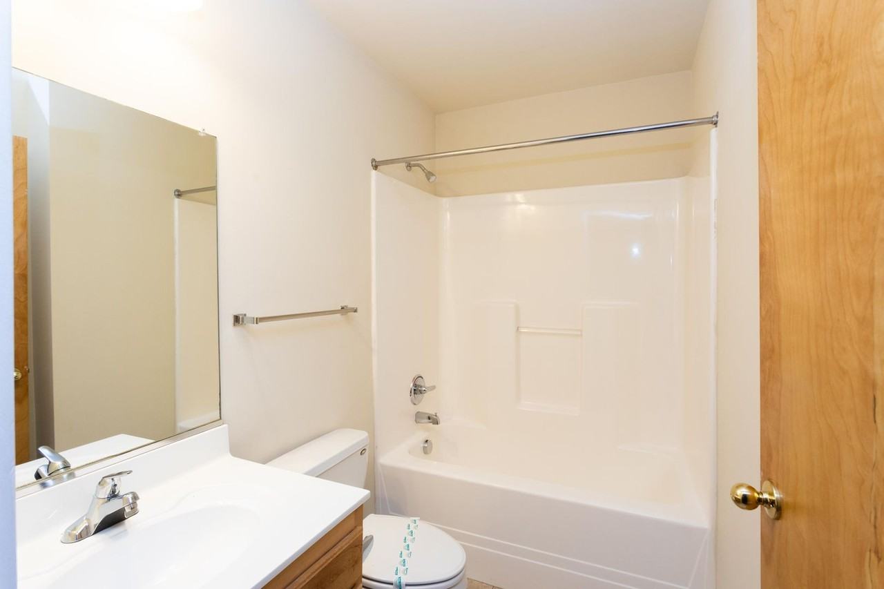 Cornish Brewery Apartment Homes - Photo 7 of 28