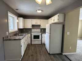 featured image of 3311 Mahoney Dr #3313