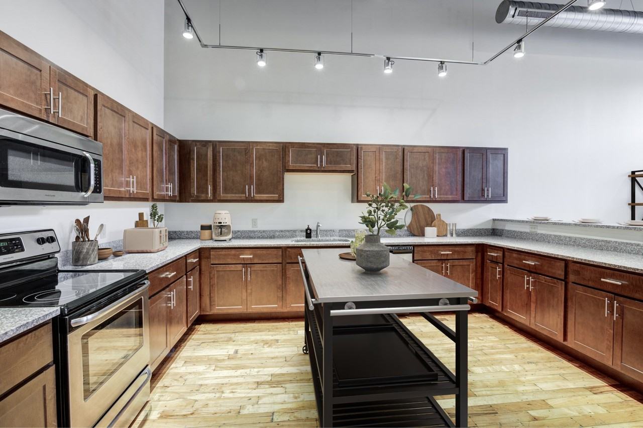 Albany Lofts at One Broadway - Photo 5 of 37