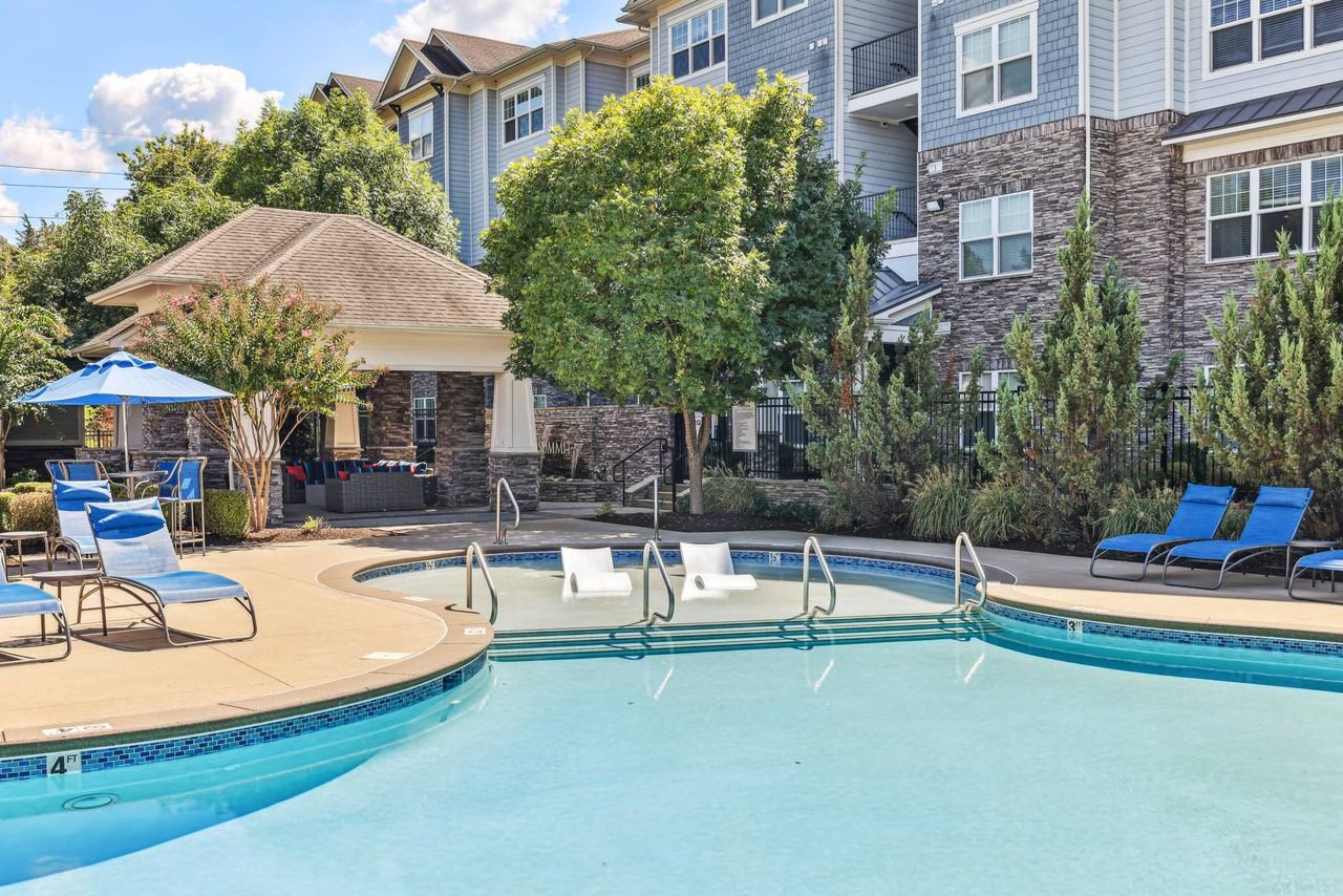 The Summit at Nashville West - Photo 2 of 29