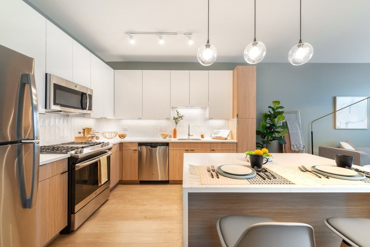 Eleven33 - Photo 6 of 43