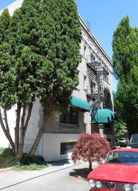 MARSHALL ARMS 1715 NW MARSHALL ST - Photo 2 of 6