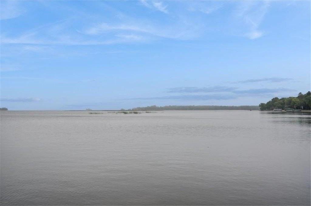 280 Bennett St - Photo 3 of 20