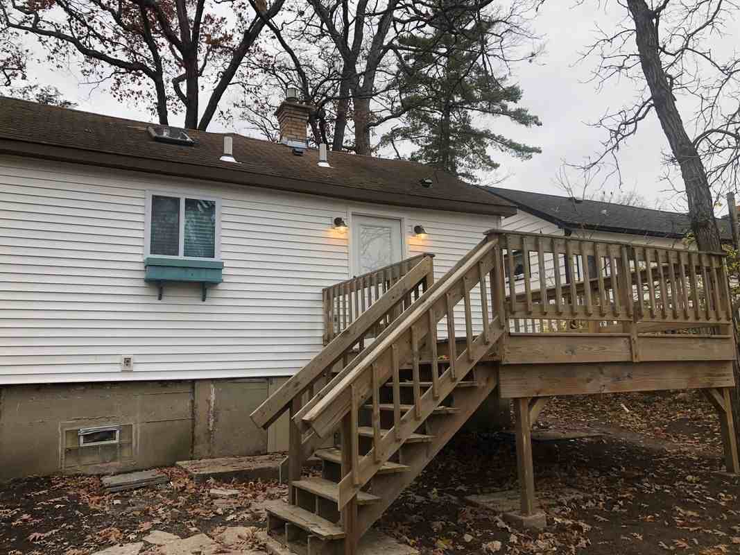 24021 N Overhill Dr - Photo 3 of 11