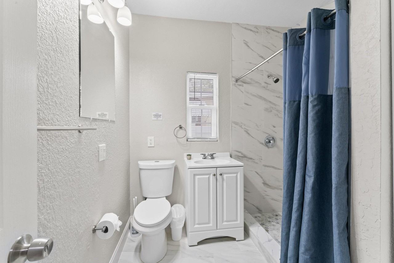 W Hanlon St - Photo 2 of 11