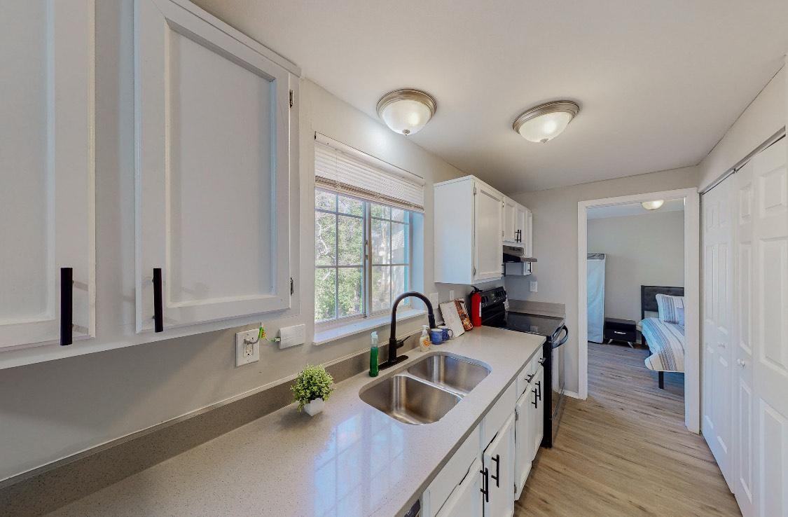 Scarbrough Dr - Photo 5 of 15