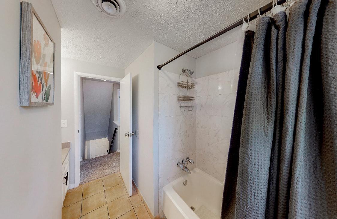 Scarbrough Dr - Photo 4 of 15