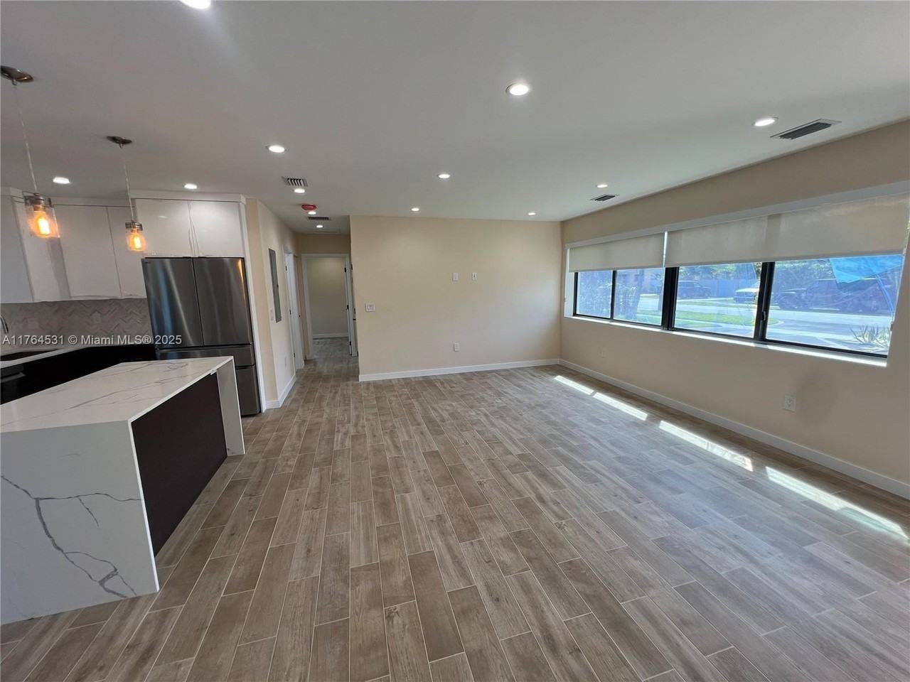 9931 Sw 37th St - Photo 5 of 50