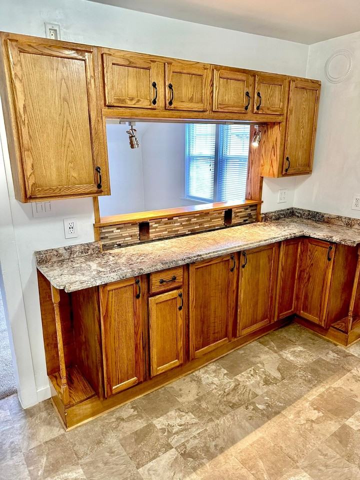 811 Park St - Photo 3 of 12