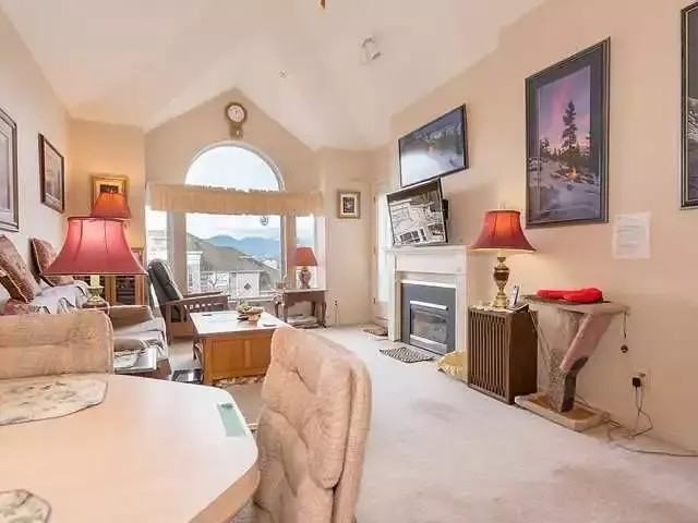 5262 Oakmount Cres #503 - Photo 3 of 7