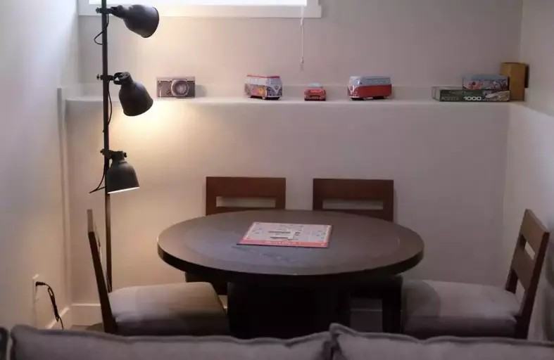 257 Clarke Dr - Photo 2 of 11