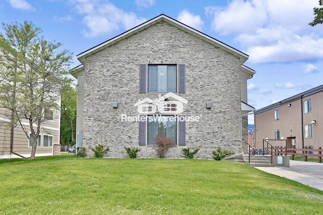 918 17th Ave Se #102 - Photo 7 of 39