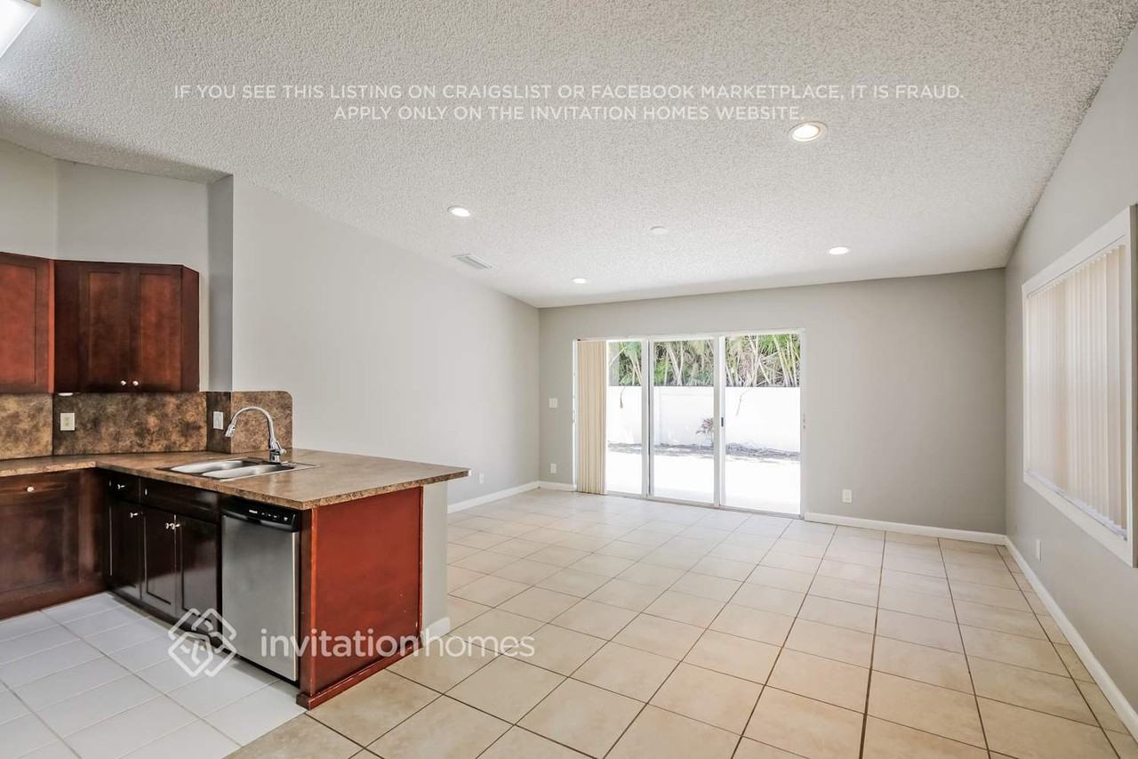 119 Nw 44th Ter - Photo 7 of 18