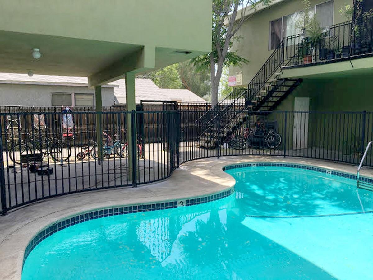 6925 Baird Avenue - Photo 3 of 16