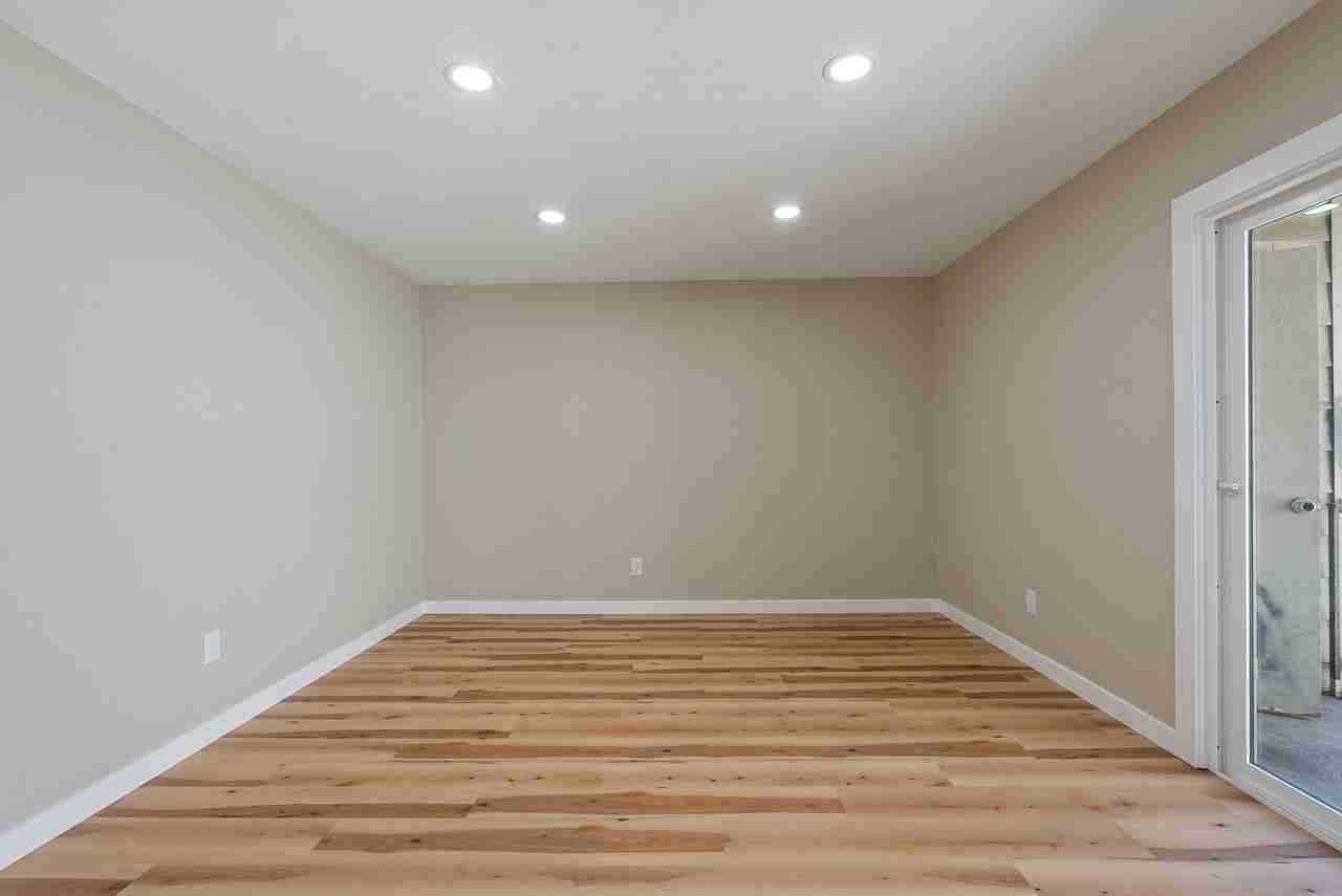 Sandy Terrace Apartments - Photo 7 of 34