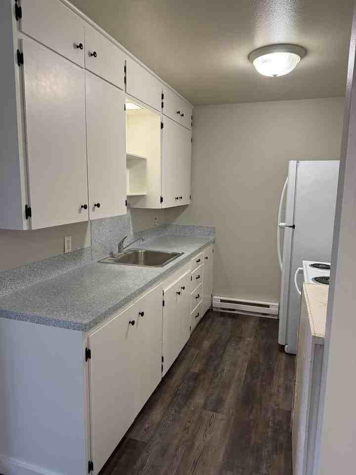P117 - Gardenside Apartments - Photo 3 of 31