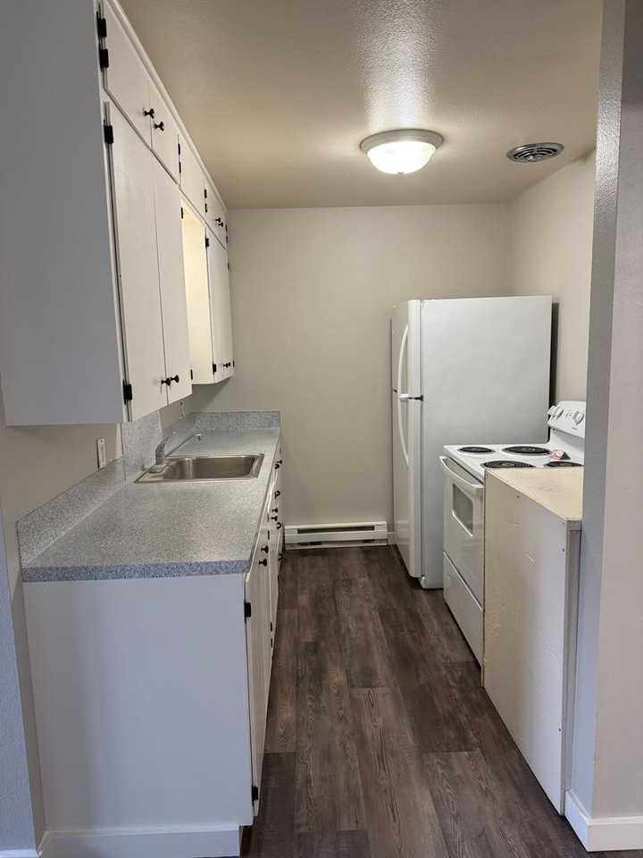 P117 - Gardenside Apartments - Photo 7 of 31