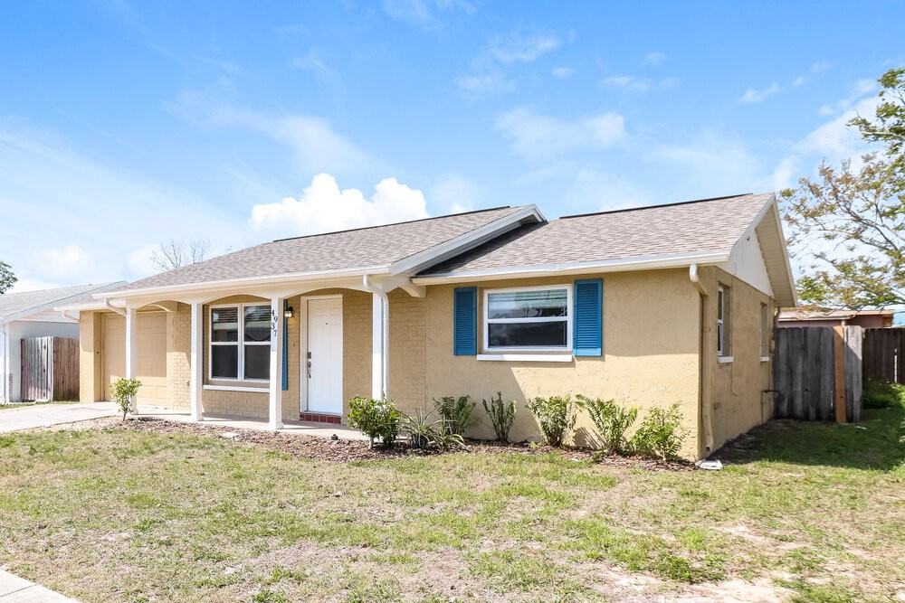 4937 5th St - Photo 3 of 16