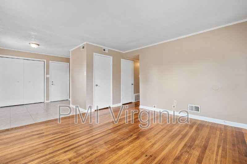 1805 Meadow Lake Dr - Photo 3 of 26