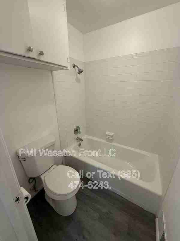 211 Ws #B - Photo 3 of 4