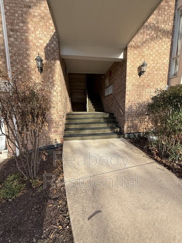 2624 Wagon Dr #305 - Photo 3 of 48