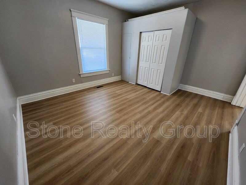 1504 S 9th St - Photo 5 of 11