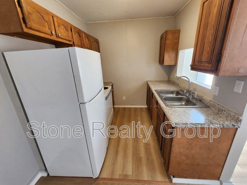 420 S 7th St #B - Photo 3 of 7