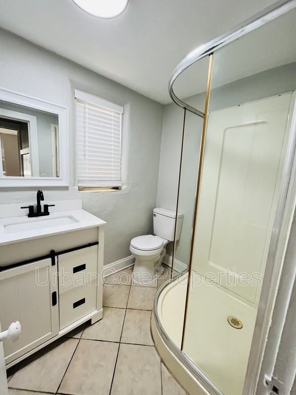 643 2nd St N #8 - Photo 7 of 11