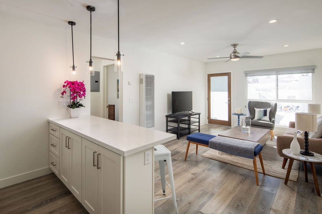 Sierra Street TIC (321 El Segundo/Palm LLC) - Photo 3 of 21